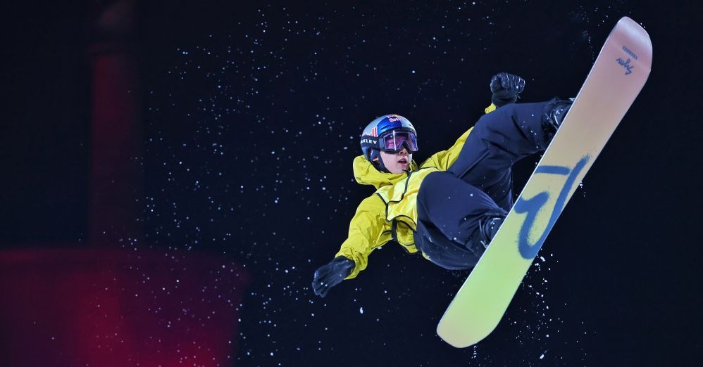 神经反馈：利用虚拟现实辅助技术重现赌博情境以进行脱敏治疗的研究。（基于虚拟现实的赌博情境再现与脱敏治疗：神经反馈干预研究）